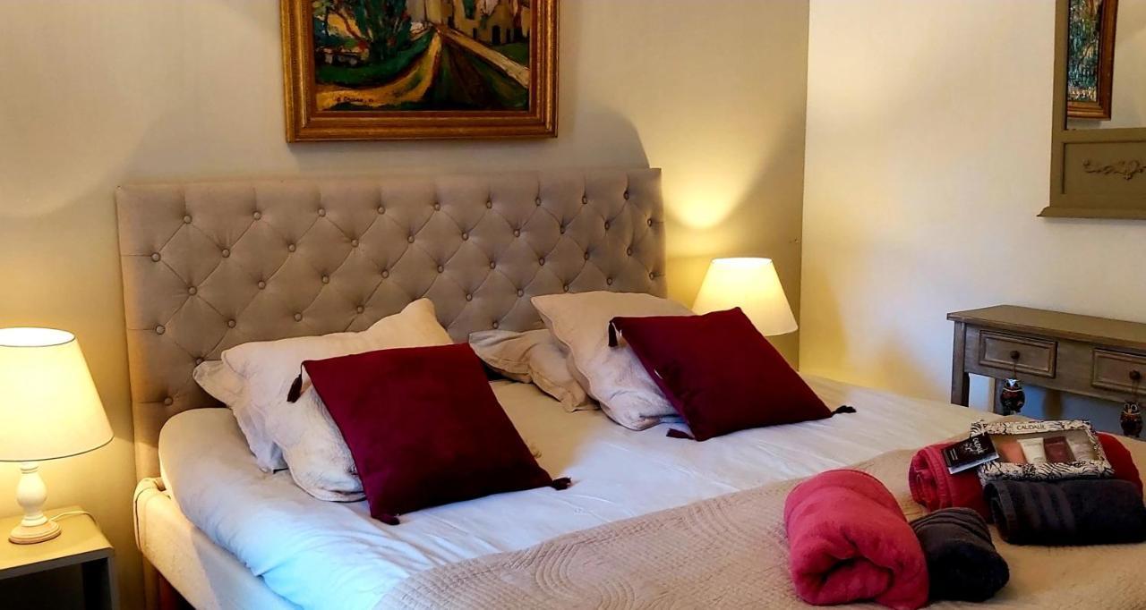 Bed and Breakfast Les Jardins D'Eleusis Murs  Exterior foto